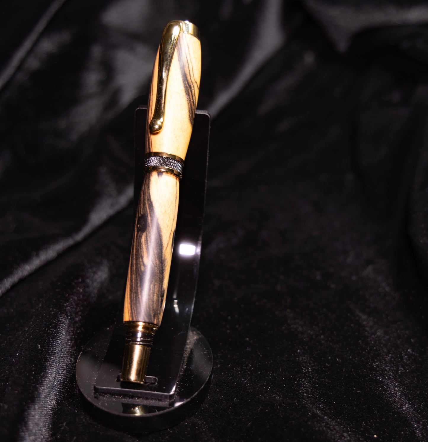 Diamond Knurl Rollerball Pen with Black & White Ebony wood