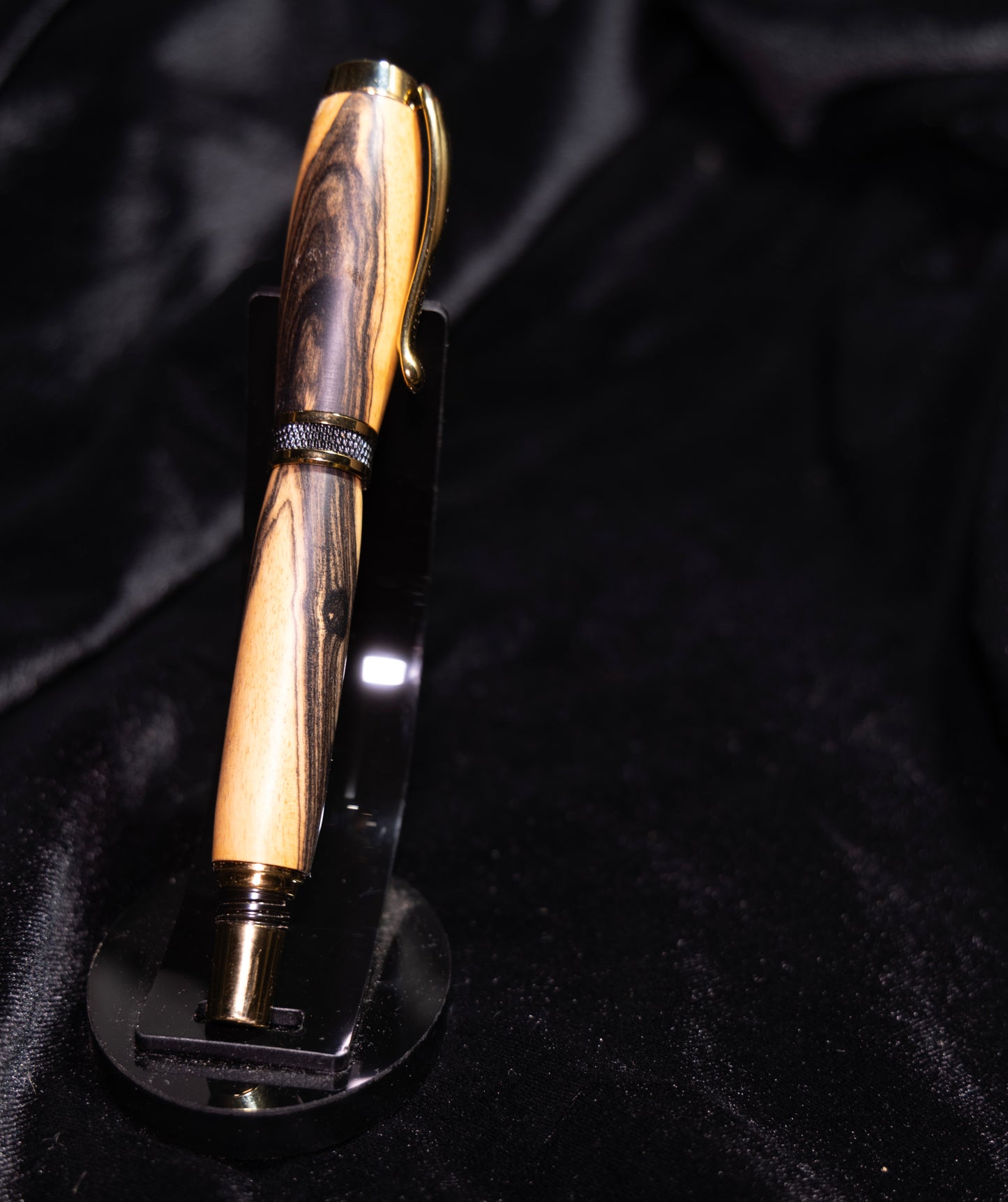 Diamond Knurl Rollerball Pen with Black & White Ebony wood
